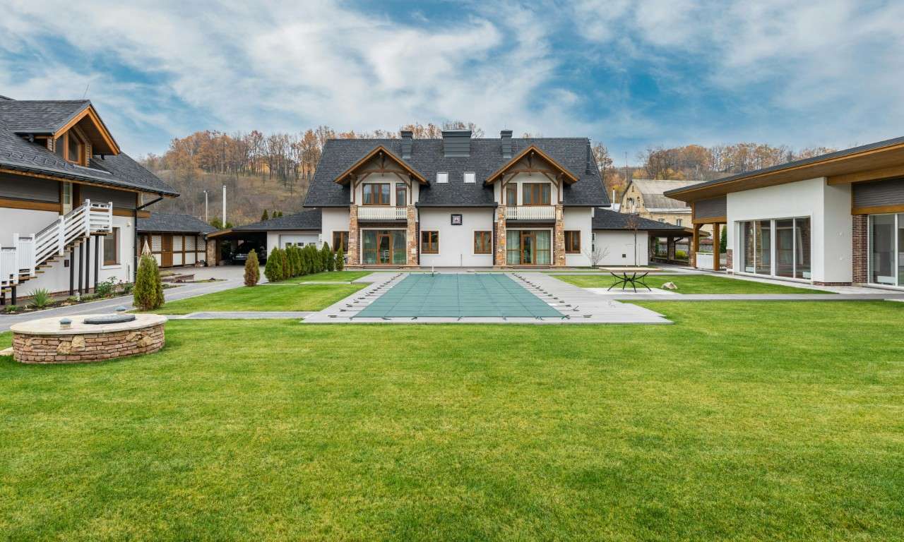 Çekmeköy Satılık Villa ve Villa İmarlı Arsa