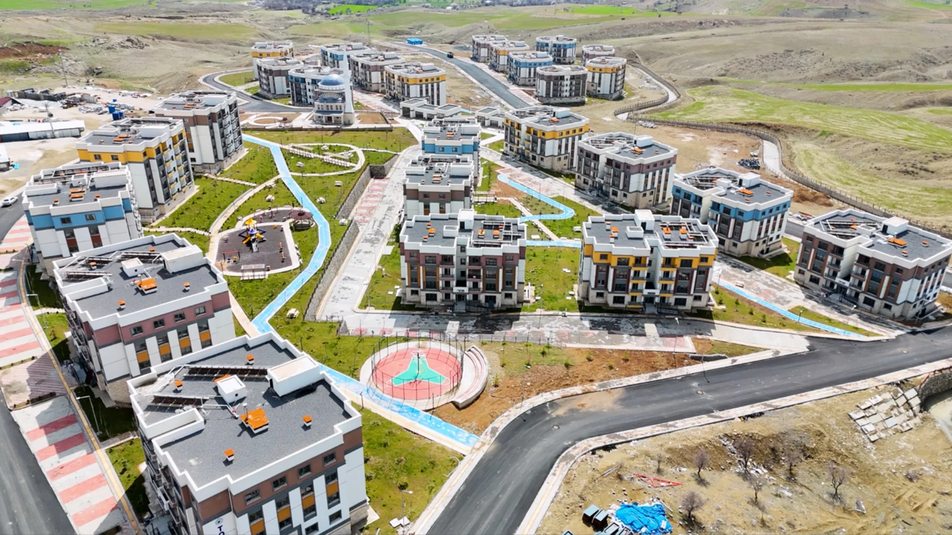 Ergani’de 316 Sosyal Konut Hak Sahiplerine Teslim Edildi