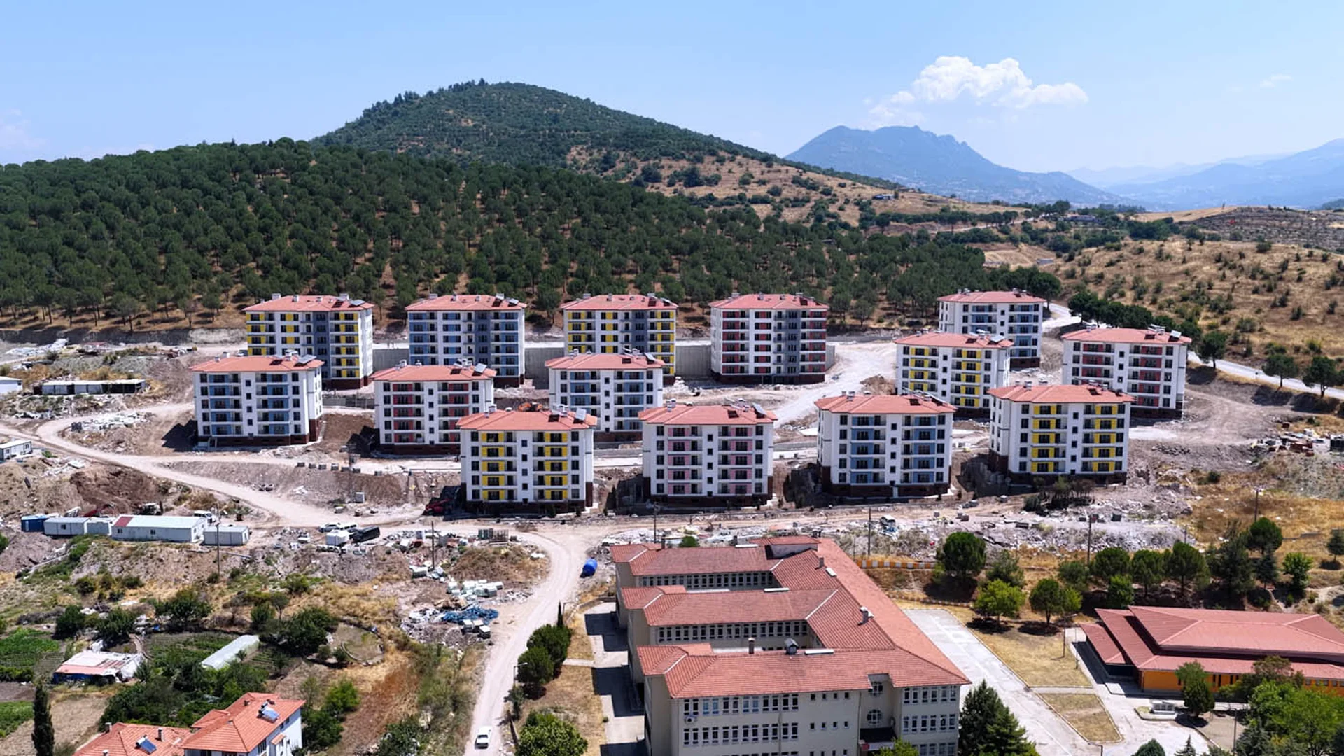 Sındırgı Yeni Konutlar Teslime Hazır
